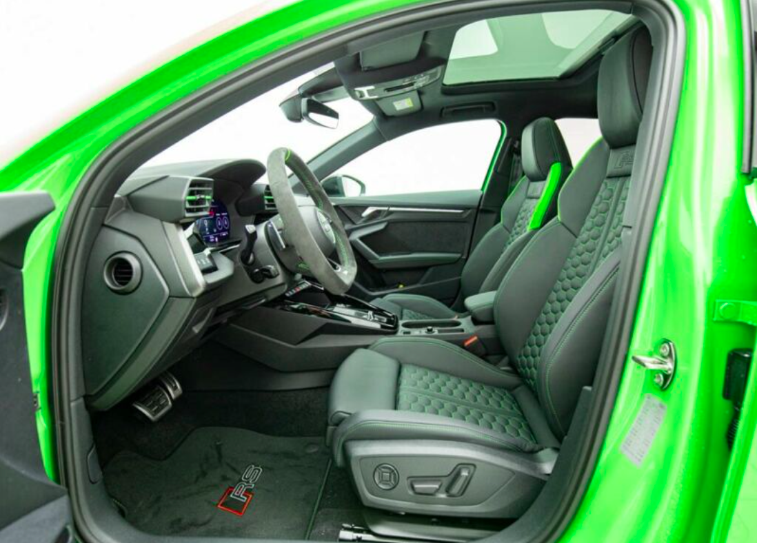 AUDI RS3 sportback QUATTRO S-tronic 2.5 TFSI | nové auto do výroby | přímo od autorizovaného prodejce | nový model | super cena | max výbava | online nákup | autoibuy.com